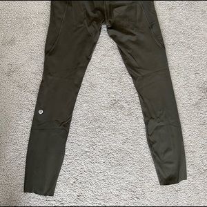 Lululemon Fast and Free 25” Dark Olive Size 4